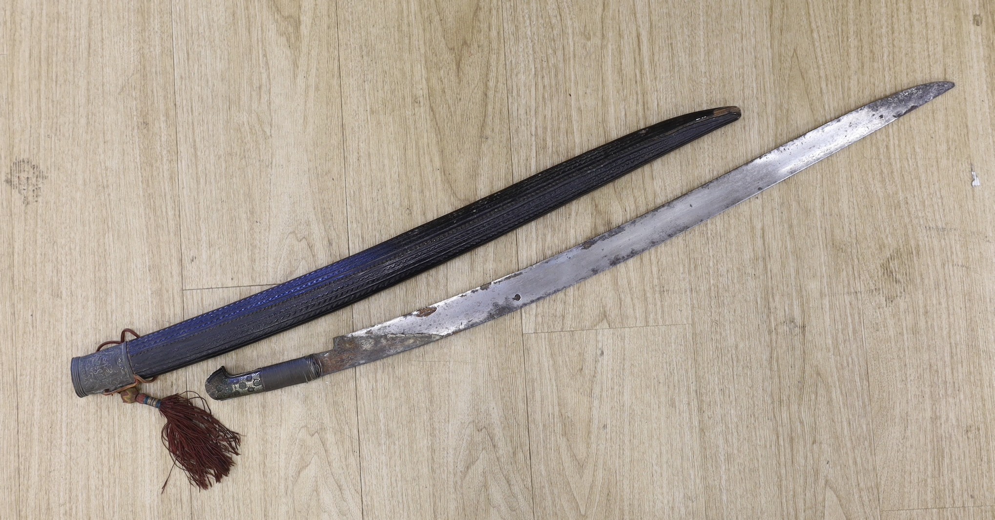 A 19th century Ottoman Short sword (yatagan) - 86cm long